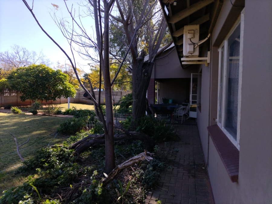 3 Bedroom Property for Sale in Protea Park North West